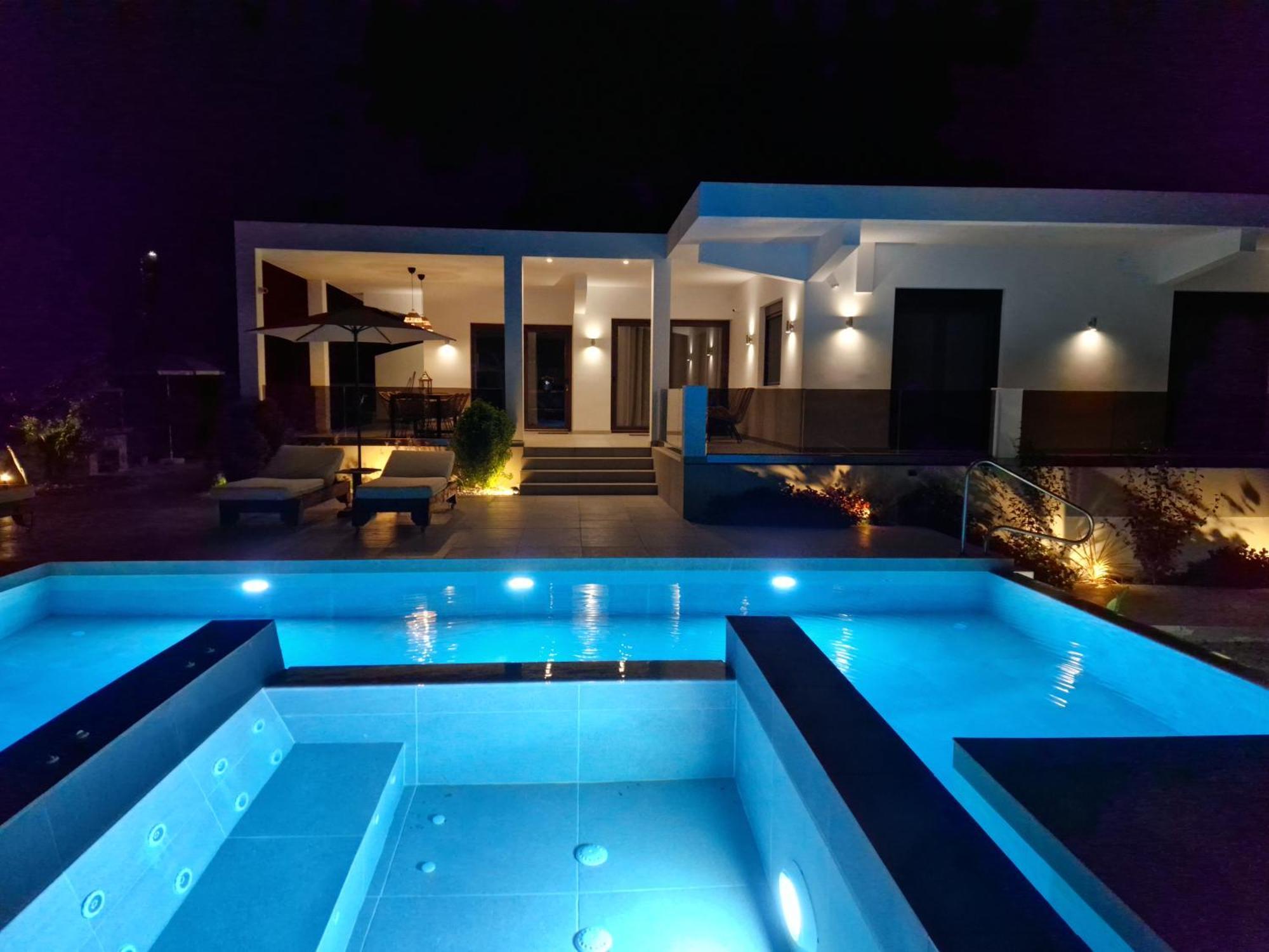 Luxury Villa Anemone With Private Pool Pastida Exterior photo